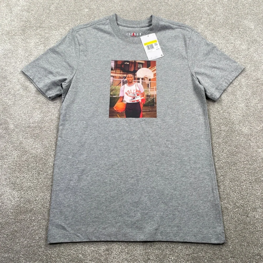 Jordan Mens T Shirt Graphic Print Michael Jordan Basketball Grey Size S
